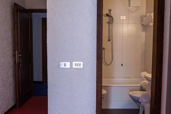 Hotel Il Catturanino 마돈나 디 캄필리오 외부 사진
