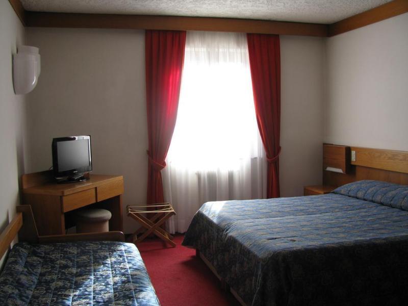 Hotel Il Catturanino 마돈나 디 캄필리오 외부 사진